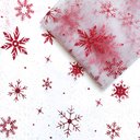 Красные снежинки на белоснежном еврофатине