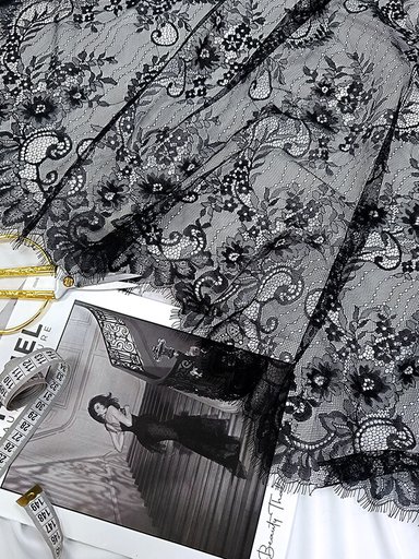 Кружево шантильи "Черный" узор 3 (купон 3 метра)