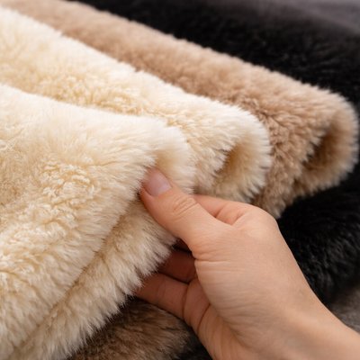 Что за ткань искусственный мех: свойства и применение